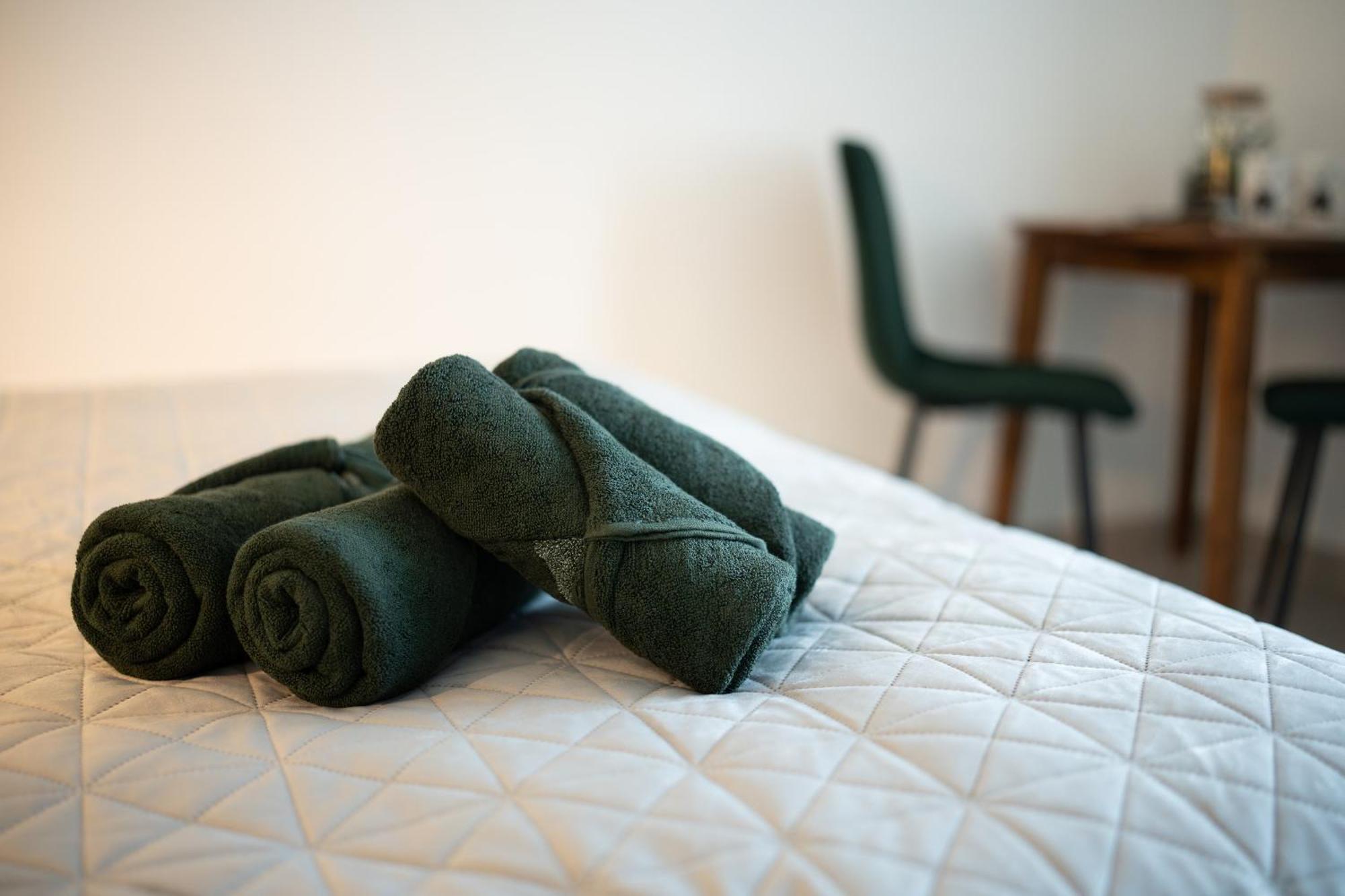 Green Garden & Private Parking Apartments With Playground Riga Eksteriør billede