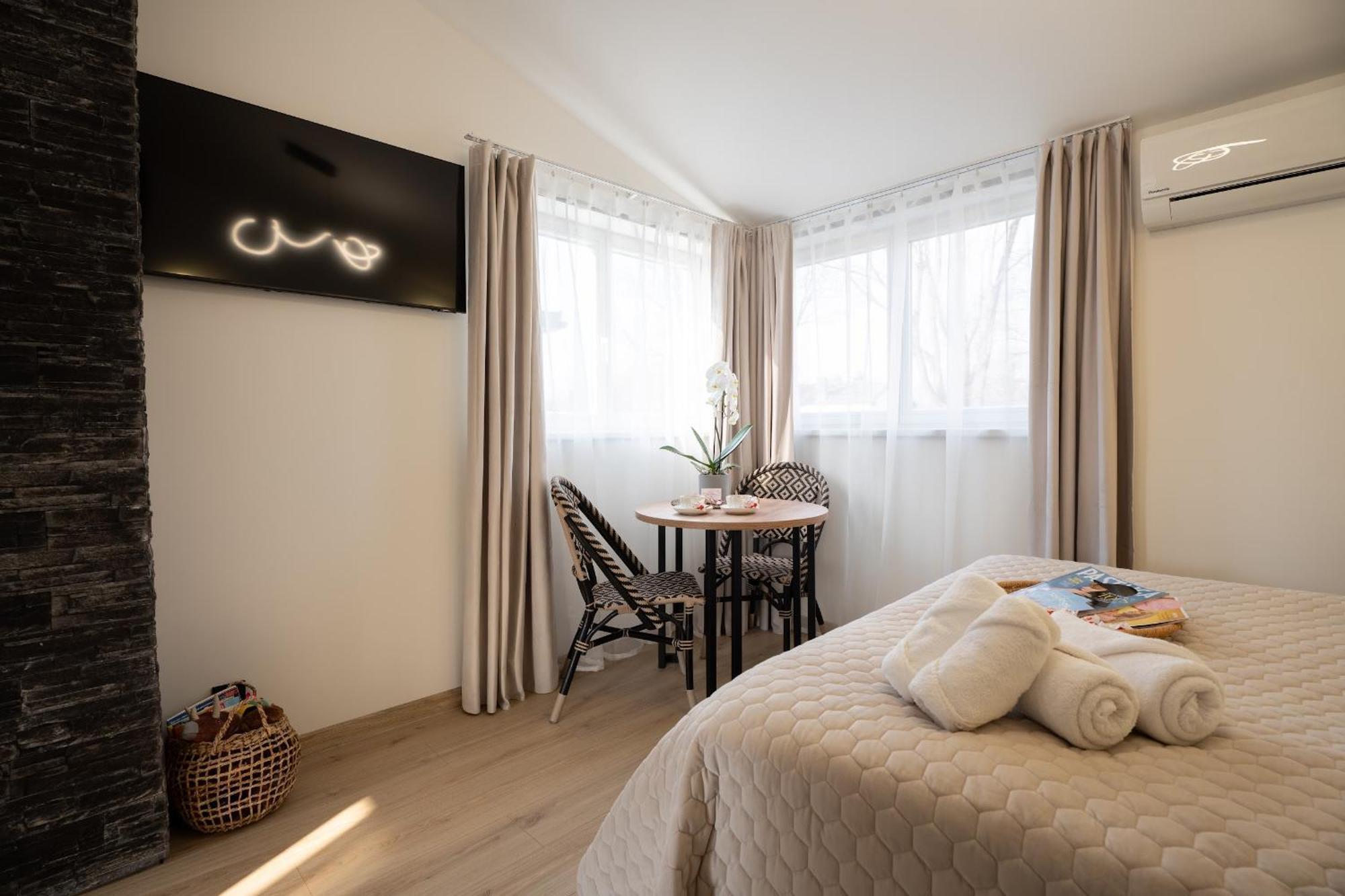 Green Garden & Private Parking Apartments With Playground Riga Eksteriør billede